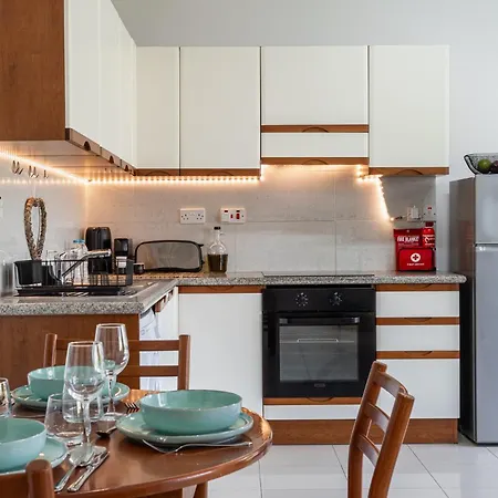 One Bedroom In Universal * Paphos